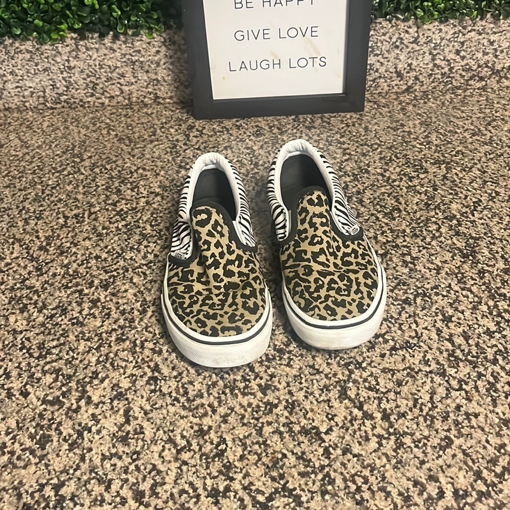 Girls LEOPARD PRINT VANS SNEAKERS